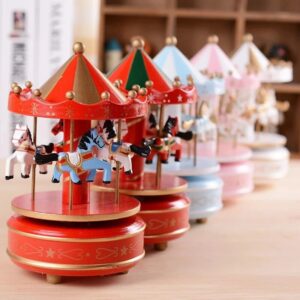 Carroceis de Natal; decoração de natal; Caixa de musica; Carroceis de Madeira de cavalos